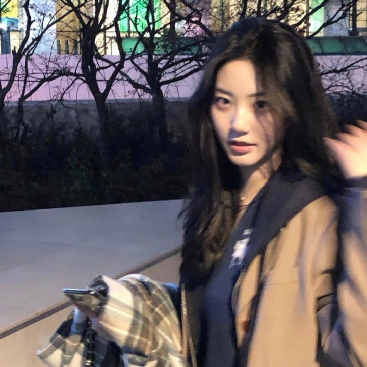 致不会表达爱的人