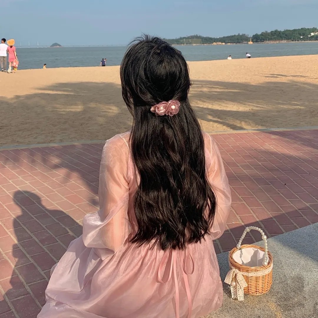 结婚当天我成了豪门继承人